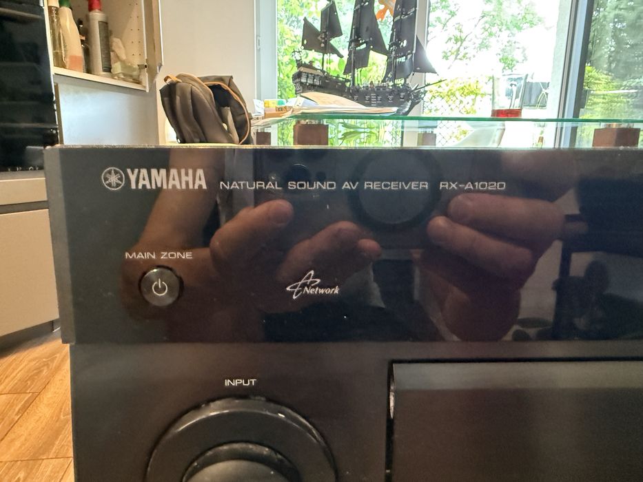 Amplituner Yamaha RX-A1020 Uszkodzony „dawca organów”