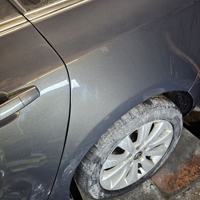 Blacharstwo-Lakiernictwo .Lakiernik samochodowy.Wyślij zdjecie element