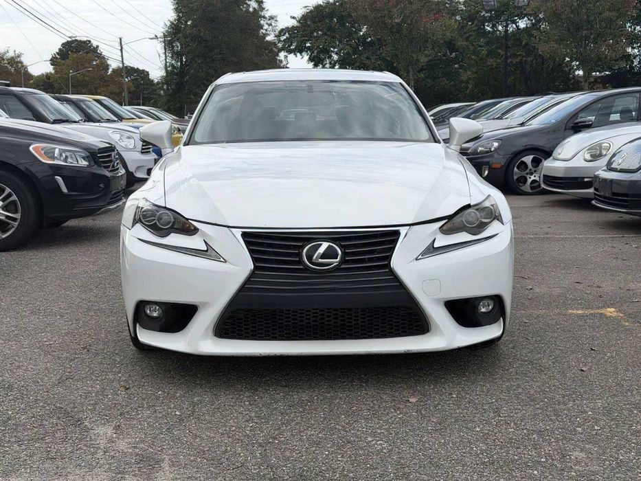 Lexus IS 300      2016