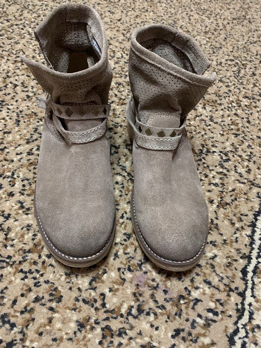 Сірі вінтажні ботильйони Tamaris