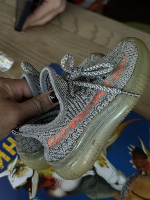 Кросівки дитячі yeezy boost