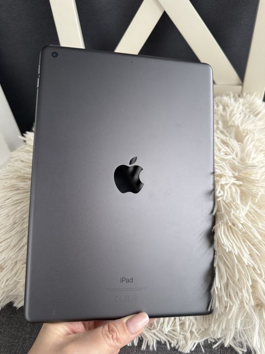 iPad 7 32gb space gray