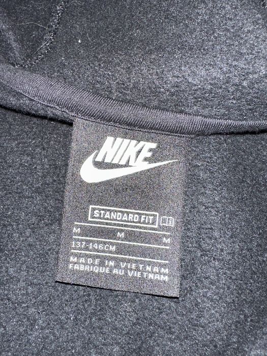 Кофта Nike.