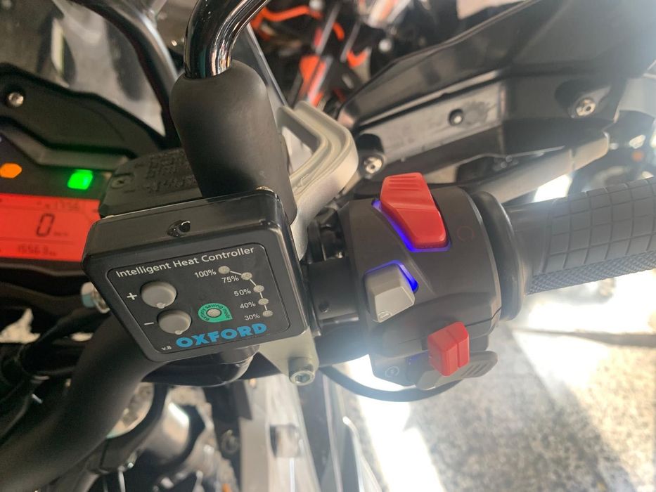 Benelli TRK 502 de 2022 optimo Estado, Kit Malas, Farois Auxiliares