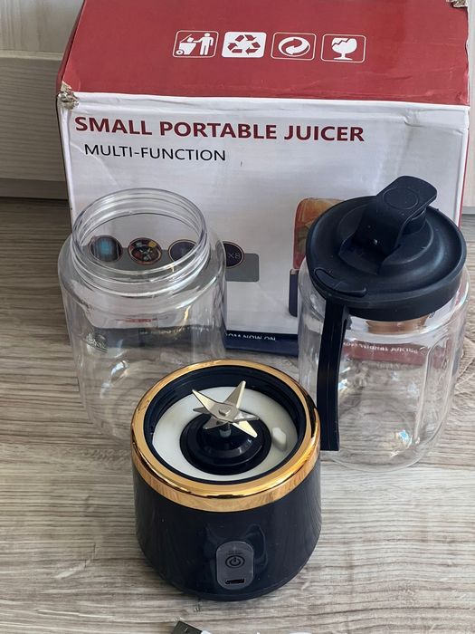 Blender Przenośny – Small Portable Juicer