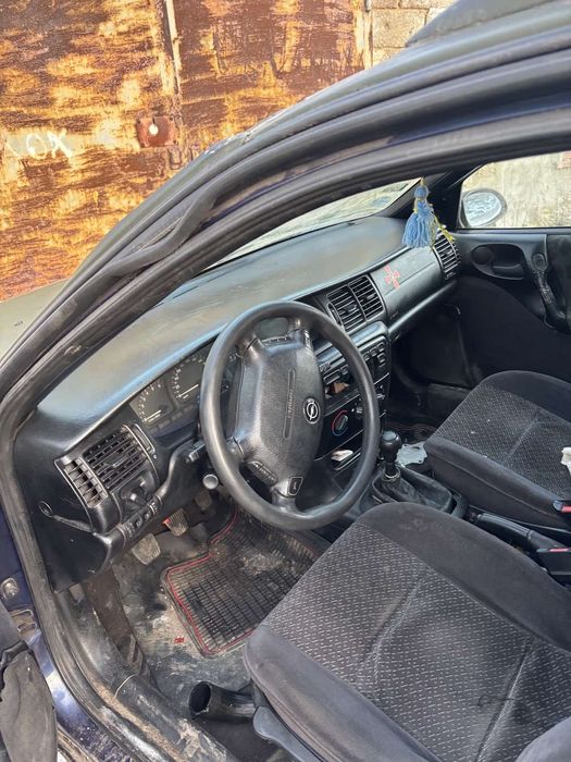 Запчасти Опель Вектра В