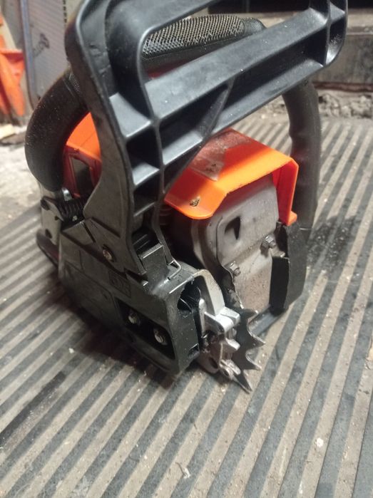 Бензопила Tekhmann csg-1840