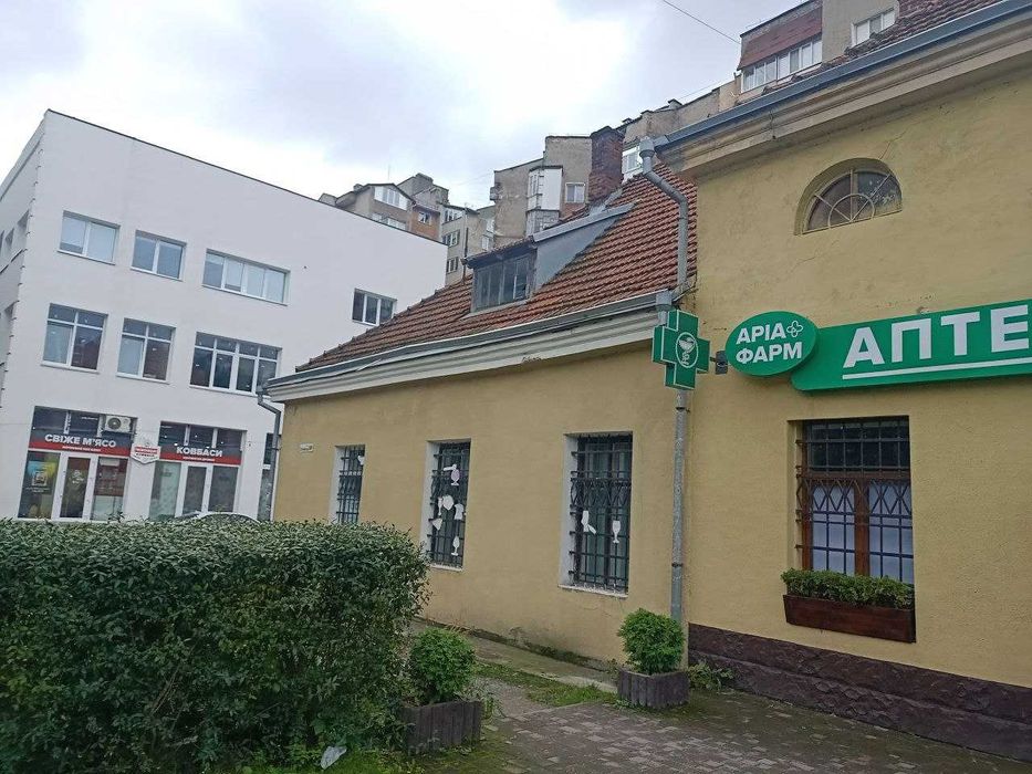 Продаж комерційного приміщення в центральній частині міста