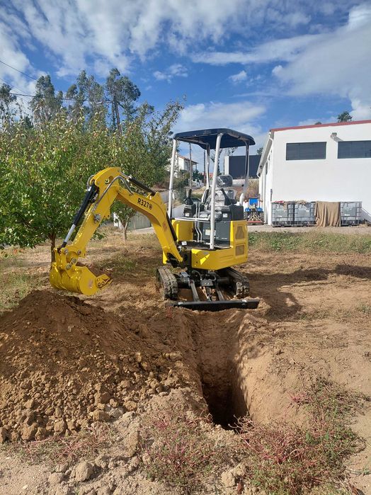 Giratória Ripa R 327 1.5T Motor Kubota D722 14cv