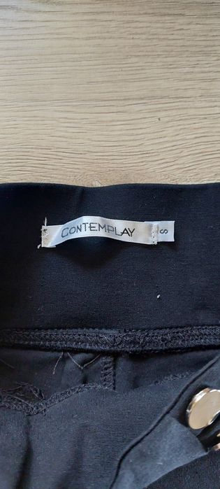 Czarne eleganckie spodnie s