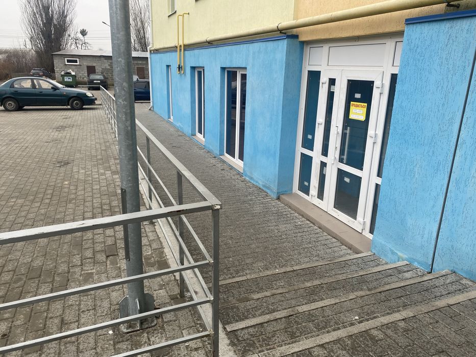 ТЕРМІНОВИЙ ПРОДАЖ !!! Комерція - 72,2 м2 - (500 $/м2)