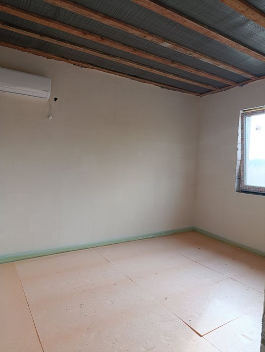 Єоселя!!Продаж сучасних будинкі 90 м2 в с.Крюківщина.