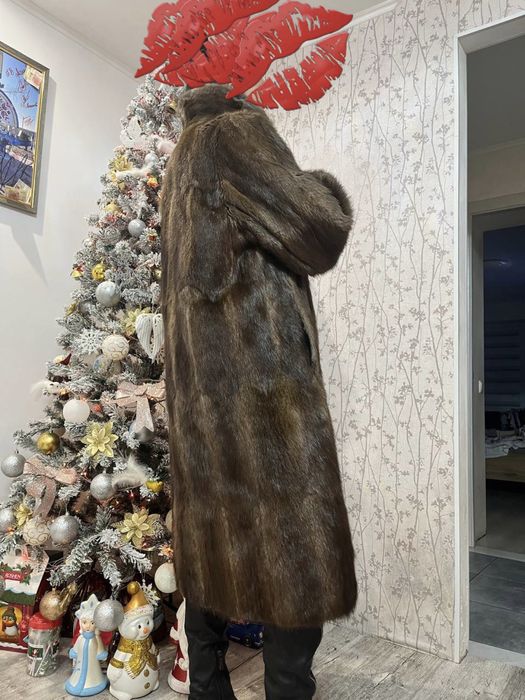 Шуба норкова світла ідеальний стан терміново