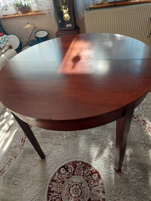 Stół drewniany owalny