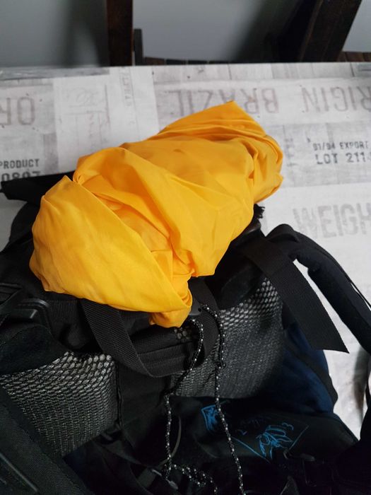 Mochila montanha/campismo 
Quéchua forclaz 60L air grande