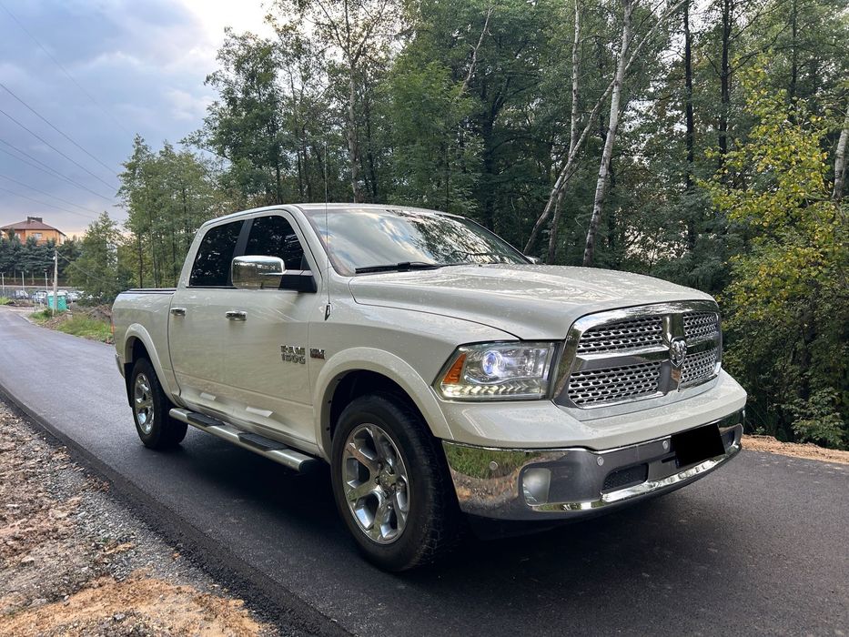 Dodge RAM LARAMIE, 5,7l V8 401 KM 4x4 2017r. kamera
