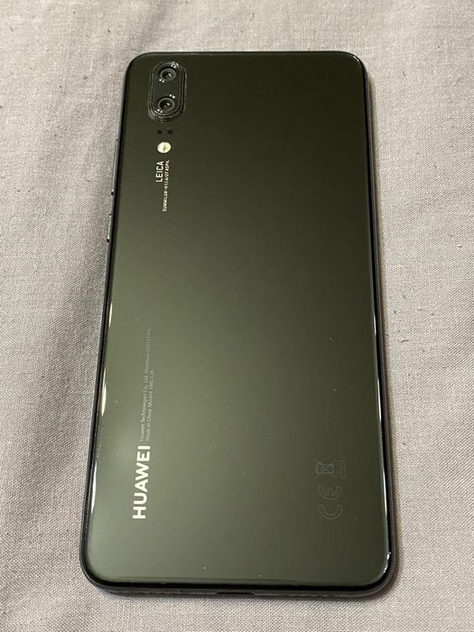 смартфон Huawei P20