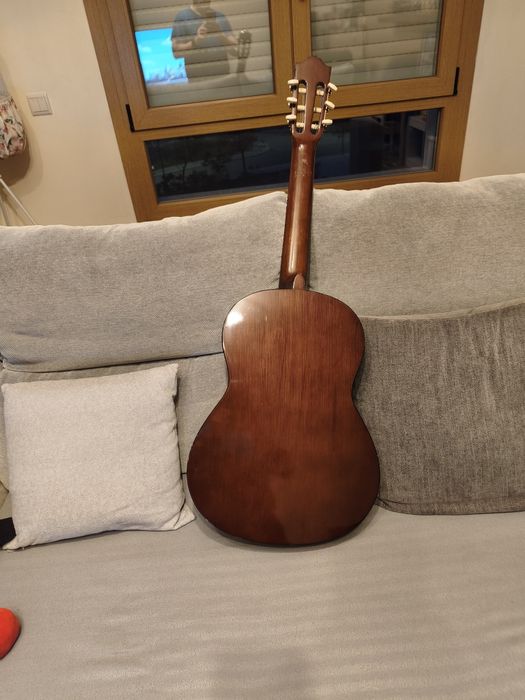 Guitarra acústica yamaha