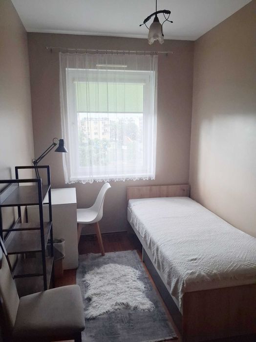 Dwa ladne i wygodne pokoje 19m2 i 9 m2, dla kobiety
