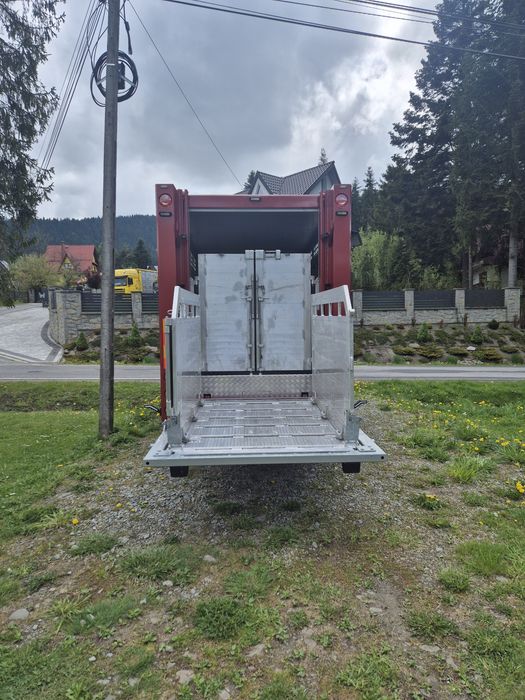 Mercedes Sprinter 519 do przewozu zwierzat