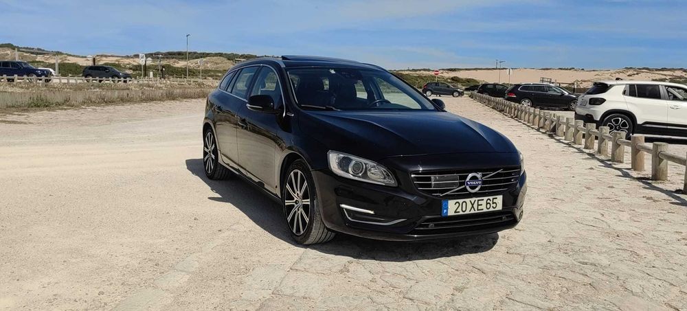 Volvo V60 D6 Summum Hibrido - Full Extras