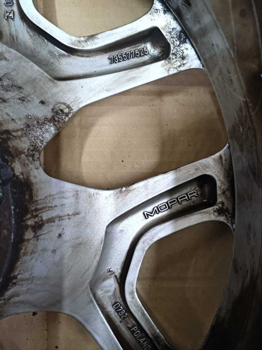 4x felgi alufelgi JEEP RENEGADE 15r. ET40 7J 17 '' 5x110. 7355.77525