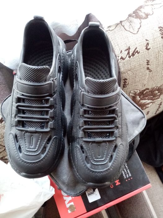 Sprzedam nowe buty damskie roz. 40/41