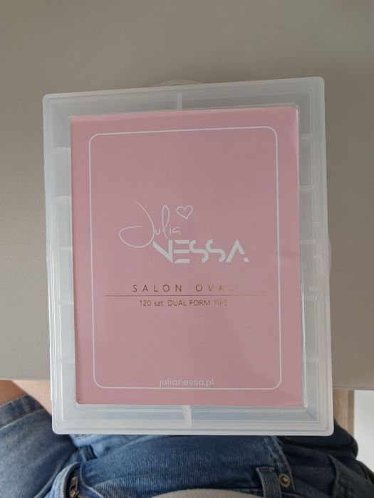 Julia nessa salon dual form oval