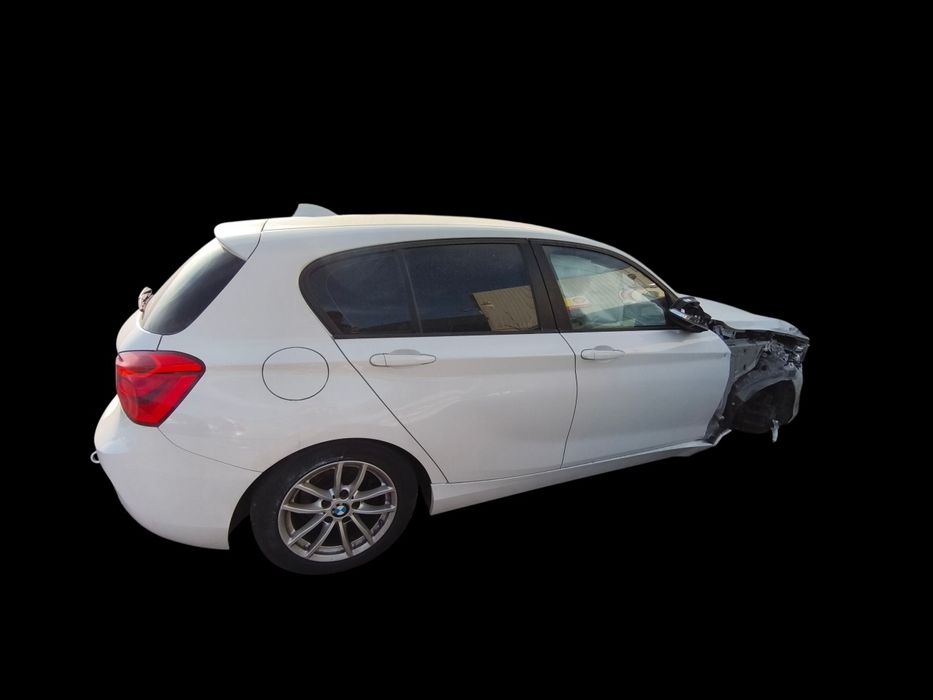 BMW 116D  2019 acidentado para peças