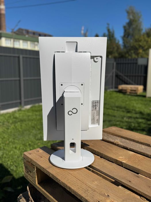 Монітор Fujitsu P24-9T 24"IPS LED(1920х1080)FHD\німецька збірка\64шт