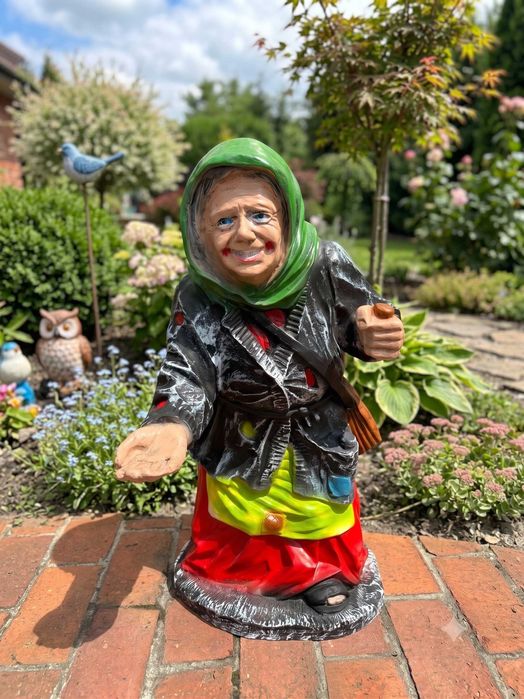 Figura Ogrodowa Żebraczka