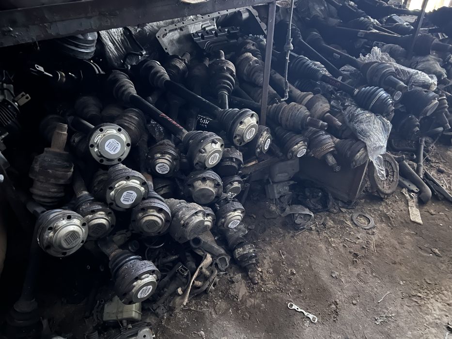 Редуктор Коробка BMW E28 E30 E32 E34 E36 E38 E39 полуось кардан КПП