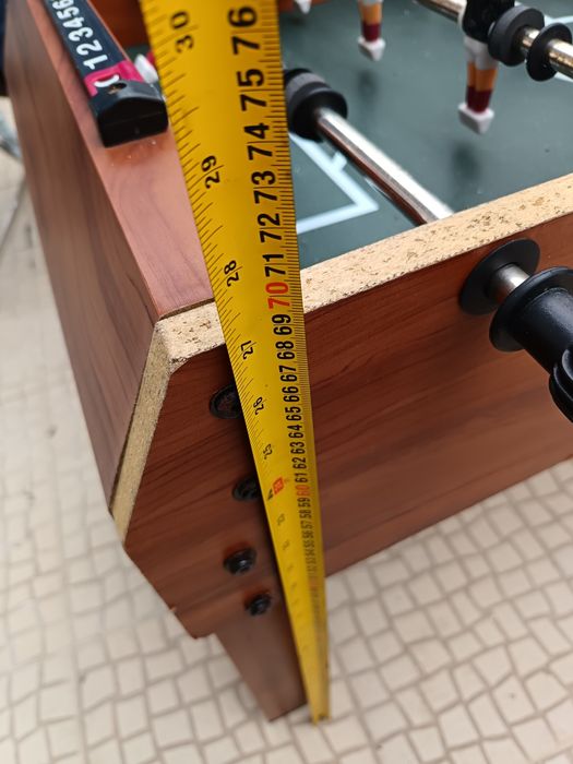 Mesa de matraquilhos em bom estado