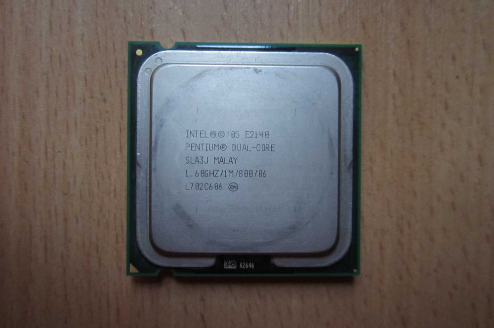 Двухядерний процесор Intel Pentium 1,6 GHZ/1M/800/E2140/SLA3J
