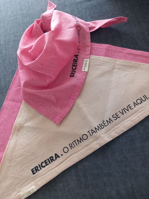 Lenço Cabeça Triangular. NOVO
