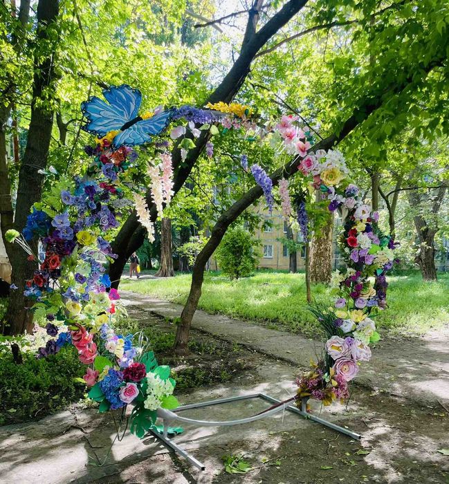 Виготовлення фотозон для святкування та фотосесії