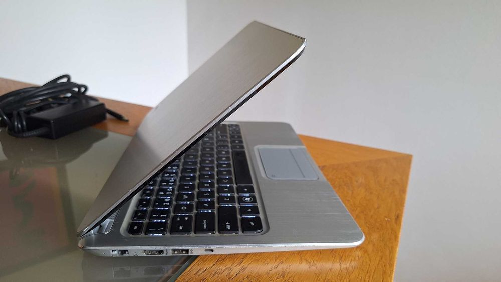 HP SpectreXT Pro13- Core i5 2.6GHz- 4GB Ram- SSD 128GB- Win11