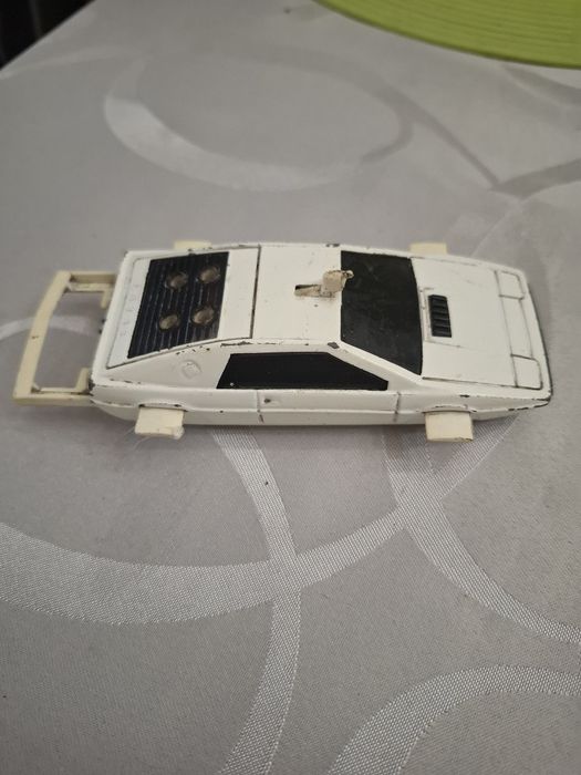 Carro de coleção-Lotus Esprit do James Bond 007
