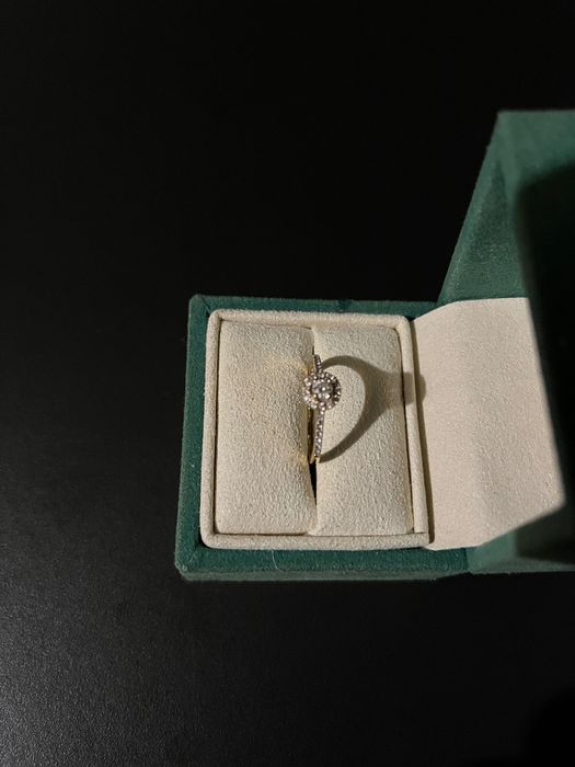 Pierścionek złoty z Diamentemi YES - 0,33 ct - Metropolitan
