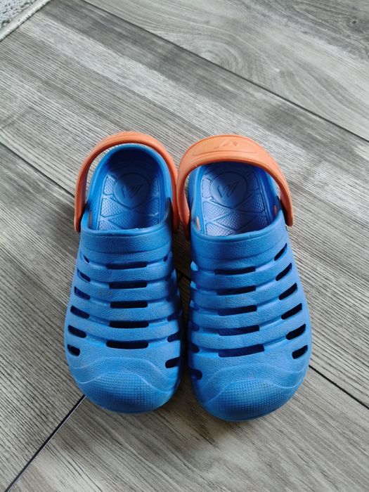 Crocksy, klapki Martes r.29