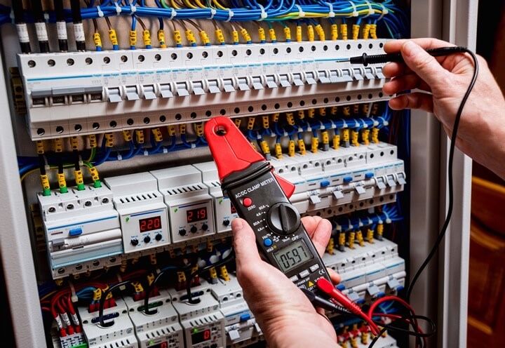 Usługi elektryczne/ Elektryk