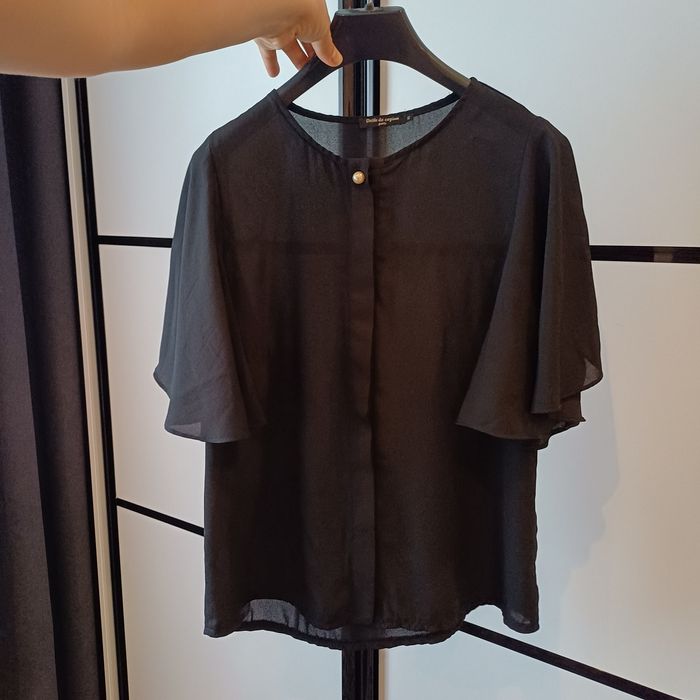 Жіноча стильна блузка