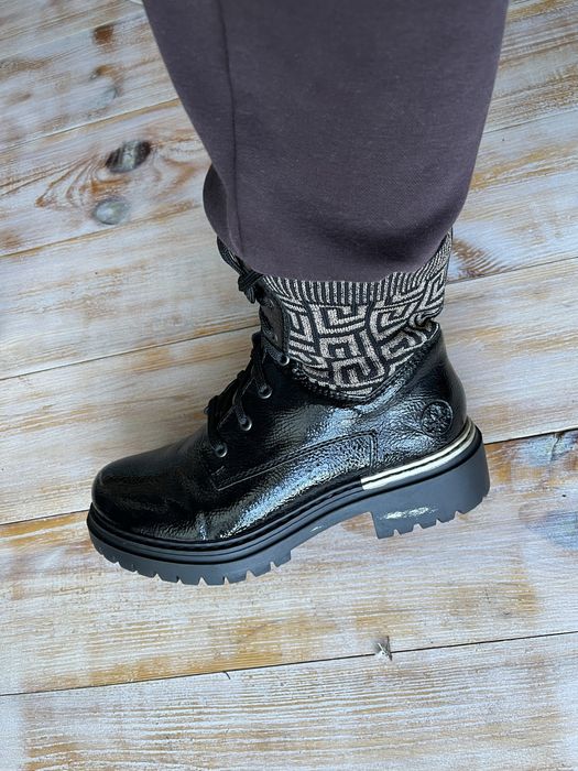 Ботінки rieker 39 рр ,нові  (дефект)