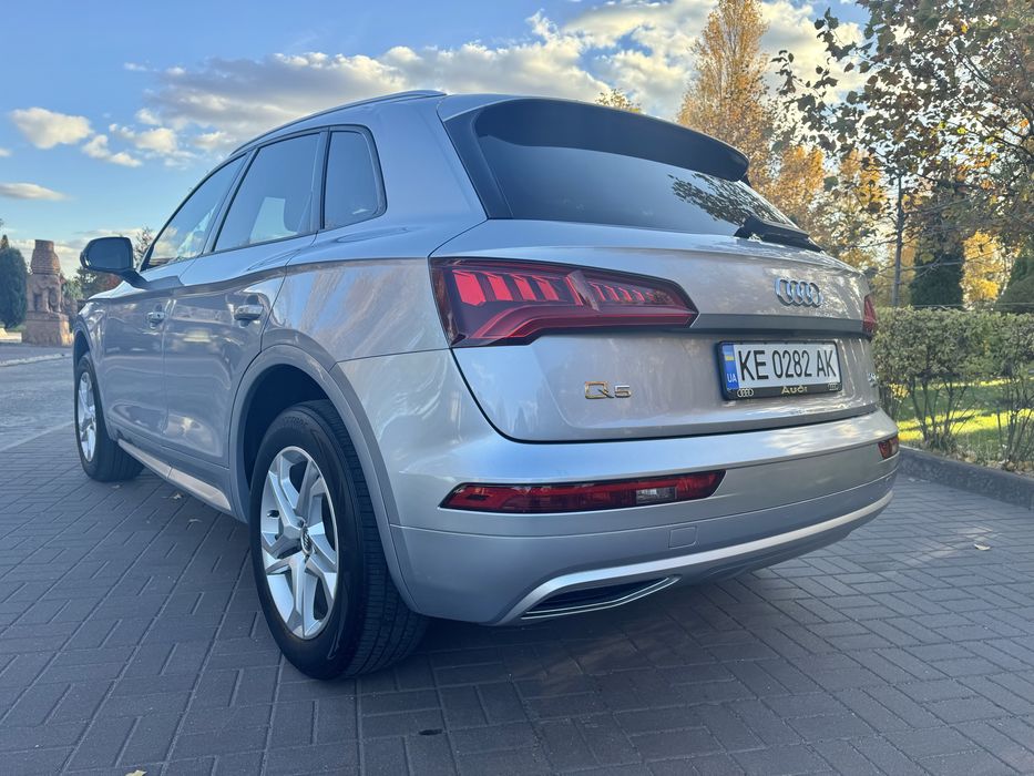 Продам Audi Q5