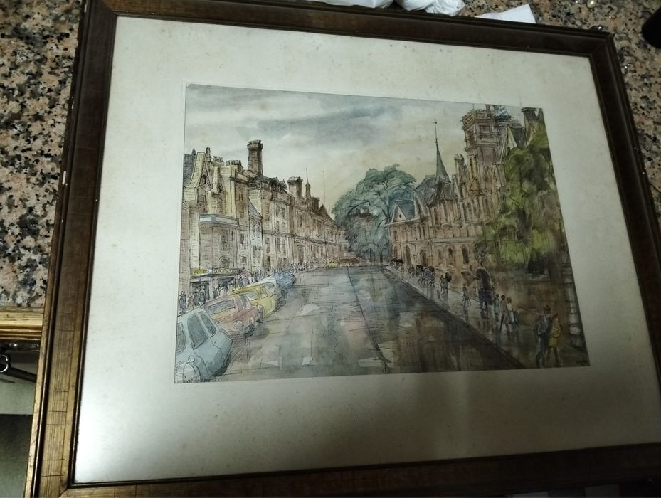 Vendo quadros  antigos  ………………………………………………………