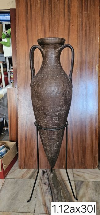 Various Jugs in Different Sizes425563616623339522