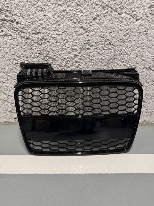 Grill, atrapa, plaster miodu. Audi a4 b7