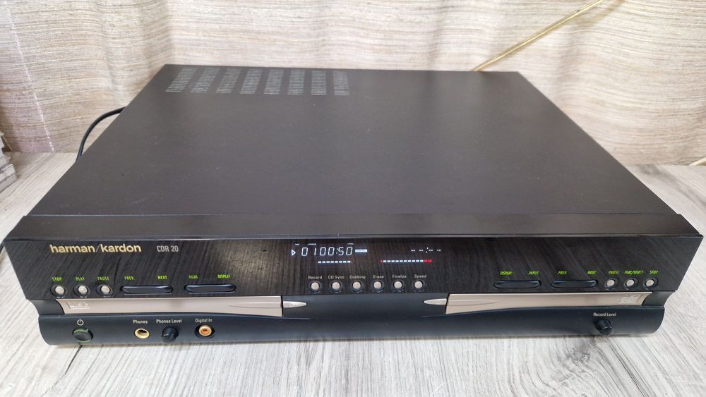 CD рекордер Harman Kardon CDR-20