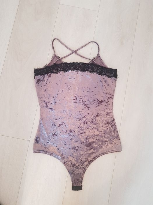 Zamszowy top z koronką S