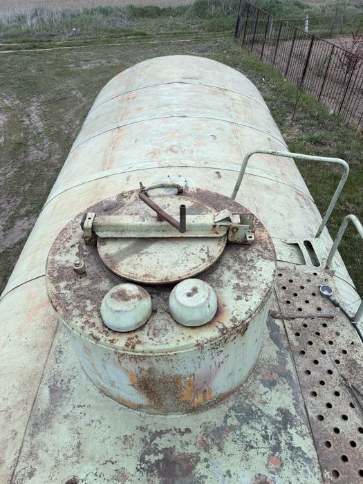 Полуприцеп, напівпричіп цистерна  ЧМЗАП ТЗ-22